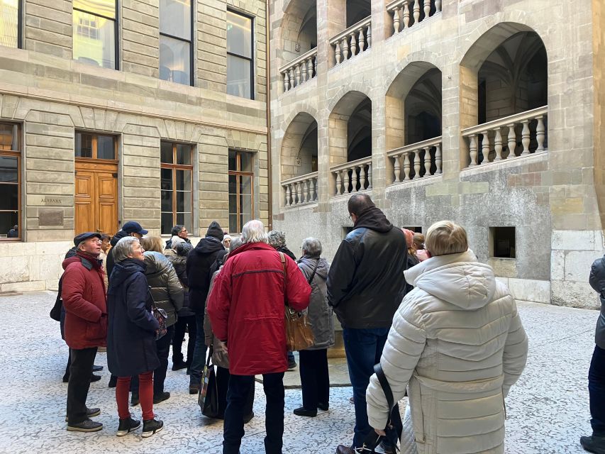 Geneva: United Nations, Old Town and Lake E-Bike Tour - What the guide and group size add