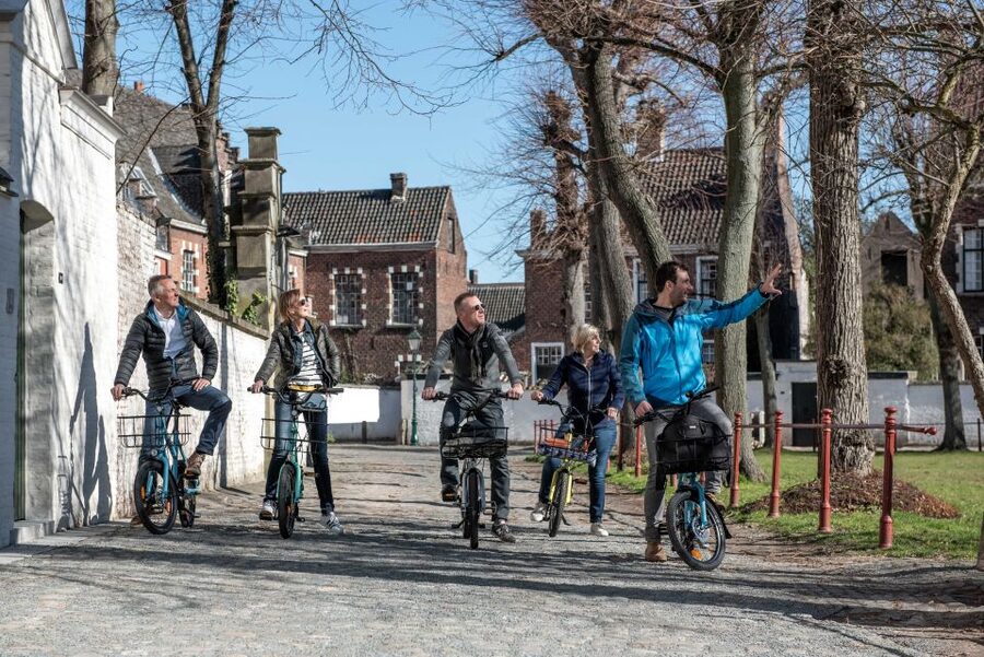 Ghent: City Highlights and Hidden Gems Guided Bike Tour - Why a bike makes sense in Ghent