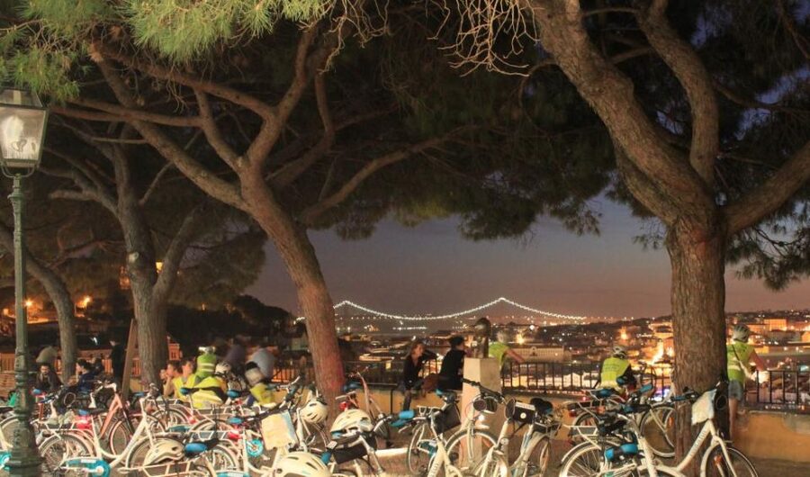 Go Lisbon by Night Electric Bike Tour - Meeting at R. Jardim do Tabaco 2