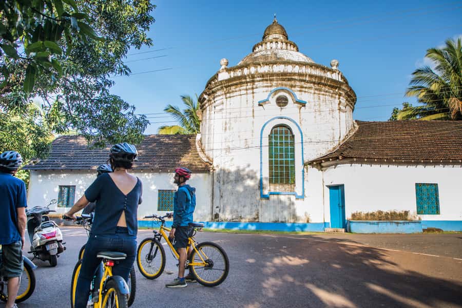 Goa: Old Goa and Divar Island E-Bike Tour with Snacks - The Mandovi crossing changes the mood