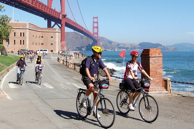 Golden Gate Bridge Guided Bicycle or E-Bike Tour from San Francisco to Sausalito - Palace of Fine Arts and Crissy Field