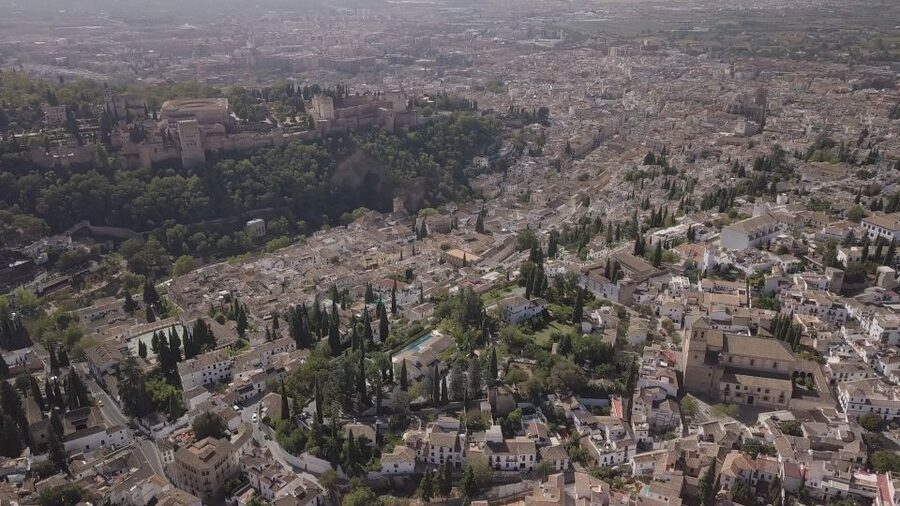 Granada: Albaicin and Sacromonte E-Bike Tour - Mirador San Nicolás delivers the classic view