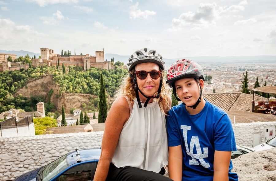 Granada: E-Bike Tour and Fast-Track Alhambra Ticket - Should you book it?