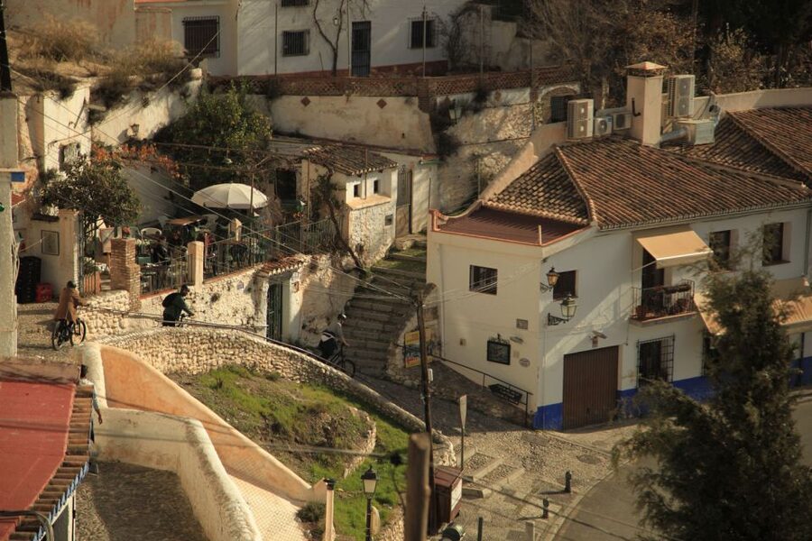 Granada: Highlights & Viewpoints eBike Tour with Tapas Break - Albaicín lanes and Granada’s mixed past