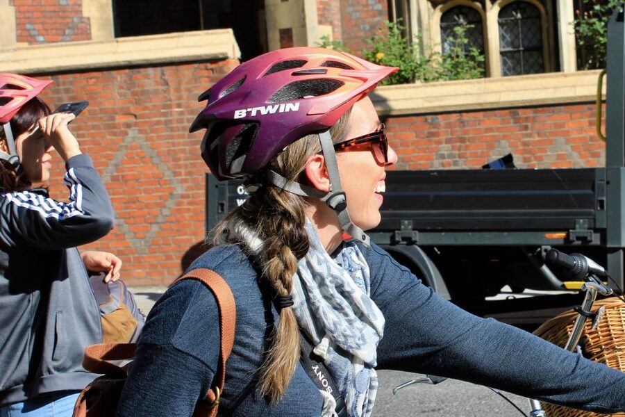 Grand London Half-Day Bicycle Tour - The guides are the strongest part of the experience
