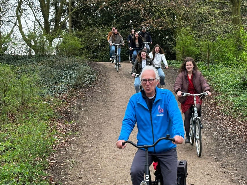Groningen: City Highlights Bike Tour - University of Groningen and the Student City