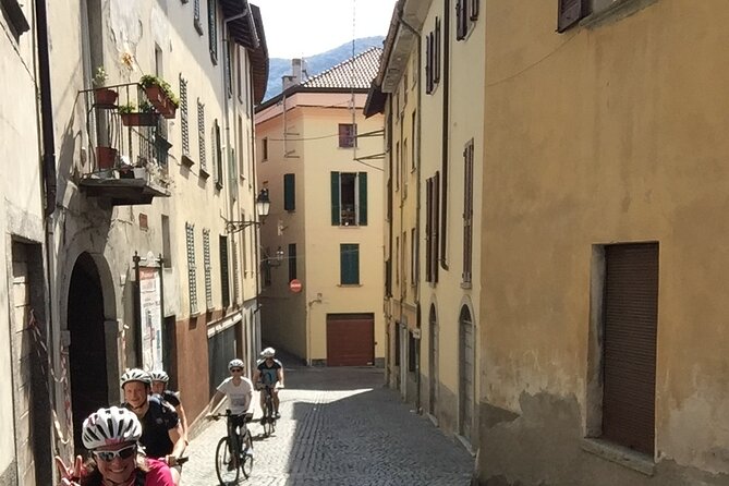 Group Bike Tour: Onno & Ghisallino (E-bikes and Road bikes) - Leaving Bike It! Bellagio at 9:00 a.m.