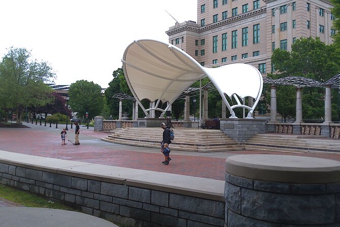 Guided Asheville E-bike Tour of River Arts, Mountains and Murals - Montford: Asheville architecture without the downtown crowds