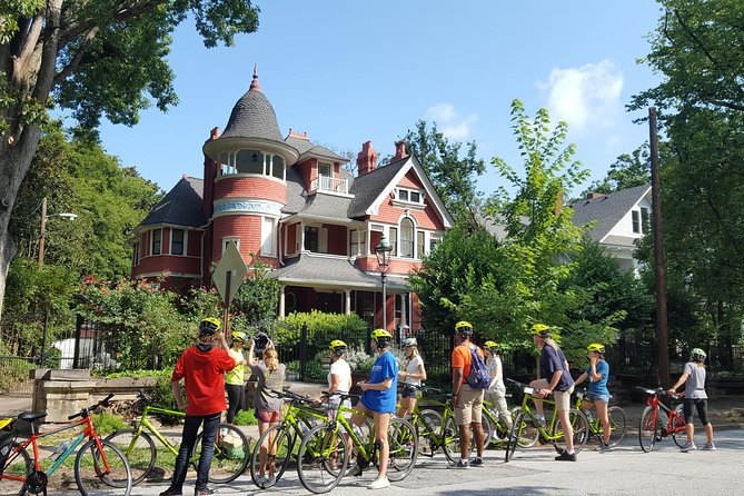 Guided Bike Tour in Atlanta with Snacks - Starting on Auburn Avenue with the right equipment
