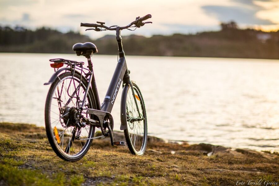 Guided E-Bike Tour in Haugesund: city, vikings, Rising Tides - Starting at the cruise pier with a 15-minute briefing