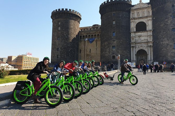 Guided tour of Naples by FAT electric bike - Along the Lungomare Caracciolo