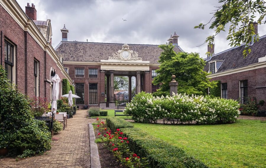 Haarlem Highlights Bike Tour - Old Streets and the Shape of Haarlem