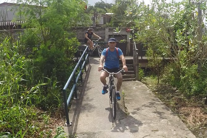 Half-Day Bangkok Bike Tour Including Lunch - Bangkok Yai Park and a practical rest stop