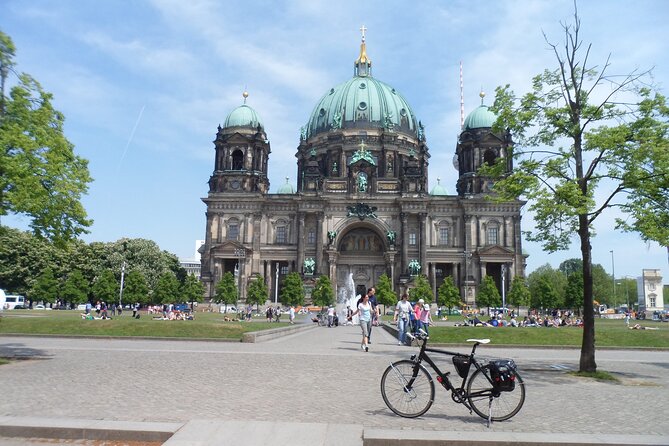 Half-Day Guided Bike Tour of Central Berlin's Highlights - Starting at Bornholmer Street