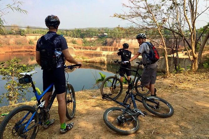 Half-Day Lanna Countryside Cycling Tour in Chiang Mai - Easy roads through fields and stilt houses
