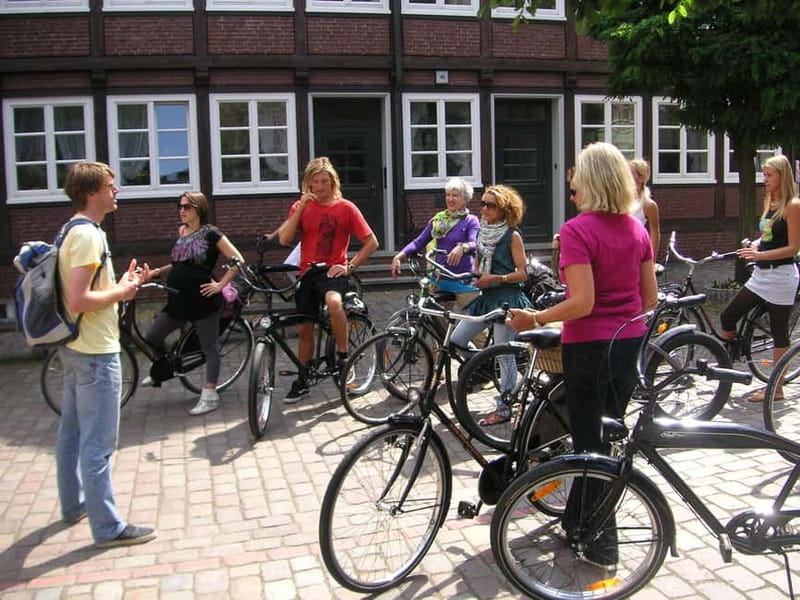 Hamburg 3-Hour Bike Tour - Key points at a glance
