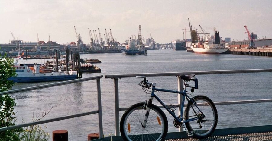 Hamburg: Bike Tour of the Speicherstadt & Old Harbor - Starting at Schlüterstraße 11 and finding your bike
