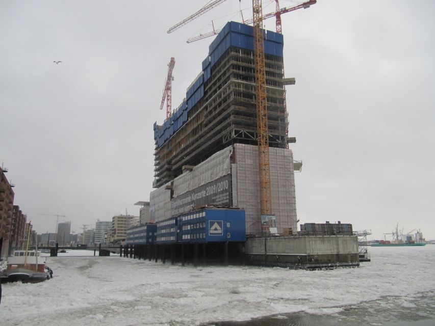 Hamburg: City Tour by Bike with Elbphilharmonie incl. Bike - Key things to know before you book