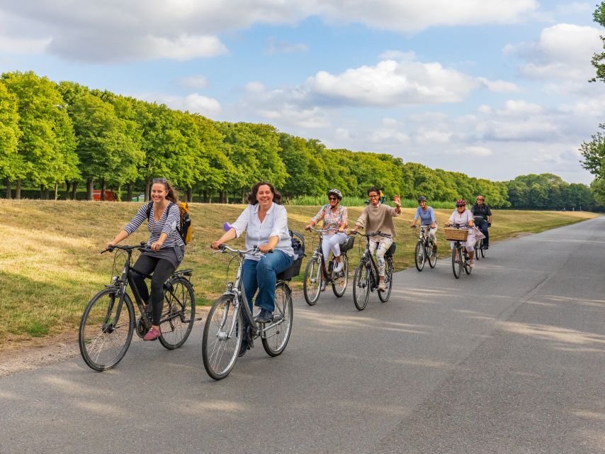 Hannover: Guided Bike Tour for Foodies with Tastings - Cycling beside Maschsee
