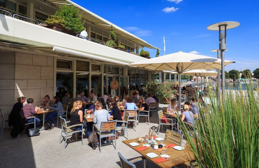Hannover: Guided Bike Tour for Foodies with Tastings - Starting at Ernst-August-Platz