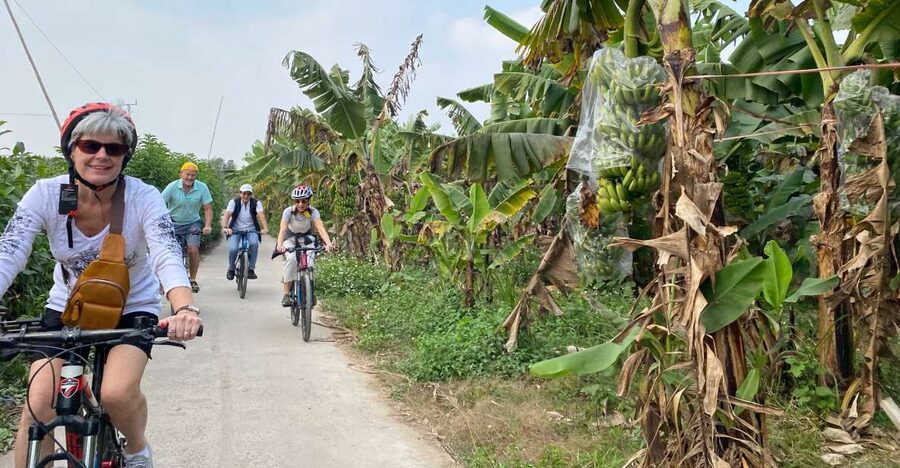 Hanoi: Bike Tour Through Hidden Gems and Banana Island - Why this bike tour gives you more than a city checklist