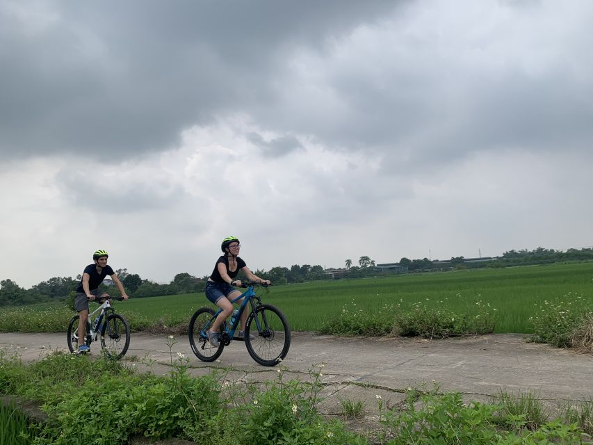 Hanoi: Bike Tour Through Hidden Gems and Banana Island - Old Quarter sights and the Ho Chi Minh Mausoleum
