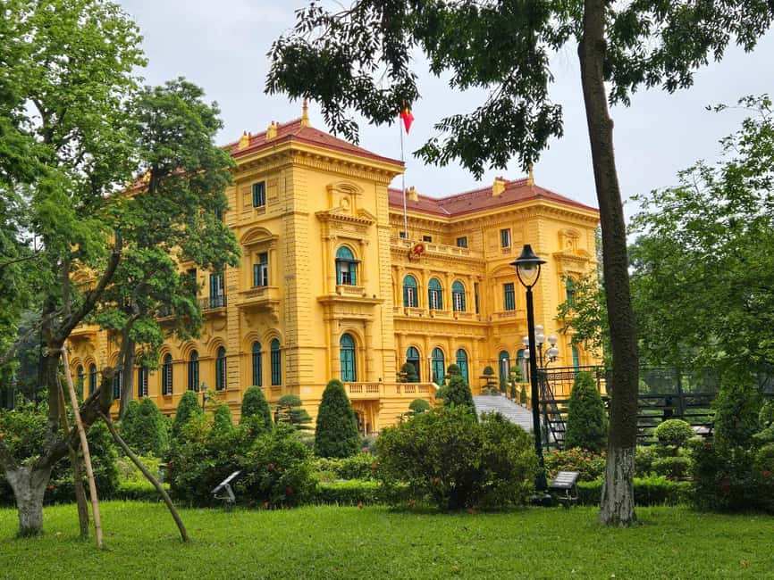 Hanoi City Tours With Small Groups (By Bus/Jeep Car/Cycling) - Hoa Lo Prison and Vietnam’s difficult past