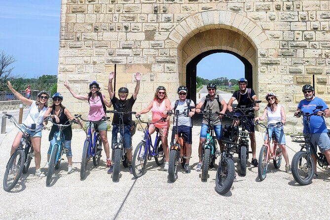 Happy tour camargue an immersion by bike and scooter E - A Two to Three Hour Pace