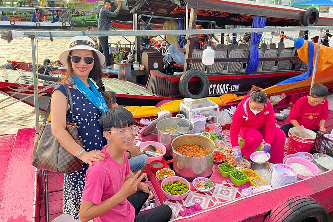 HCM: 2-Day Mekong Delta Floating Market with Cooking & Bike Ride - The road to My Tho and Vinh Trang Pagoda