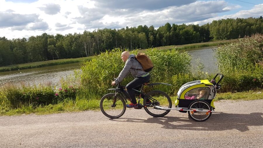 Helsinki: Bike or E-Bike Tour, BBQ, Sauna, Parks, and Forest - Seurasaari: wooden buildings, squirrels, and a seaside walk
