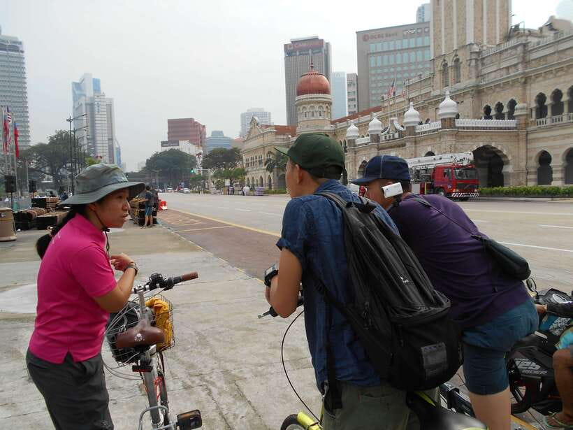 Hidden Kuala Lumpur: 4-Hour Bike Tour - Starting beside Kuala Lumpur’s grand civic buildings