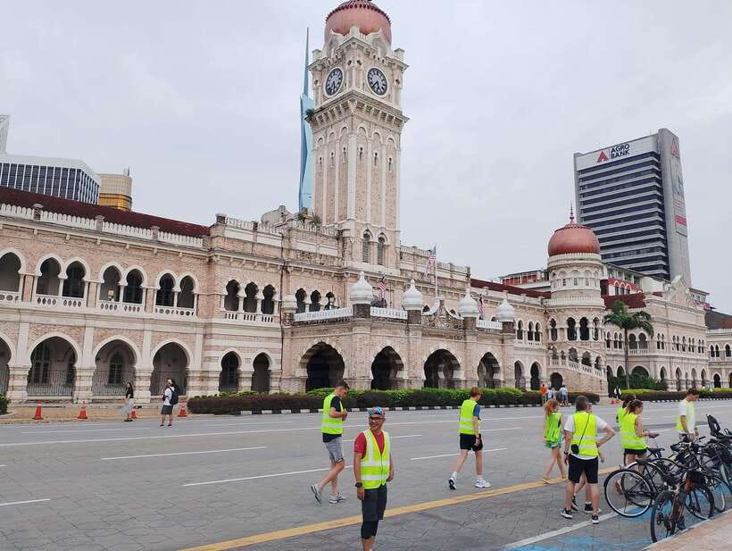 Hidden Kuala Lumpur: 4-Hour Bike Tour - Practical advice for a comfortable ride