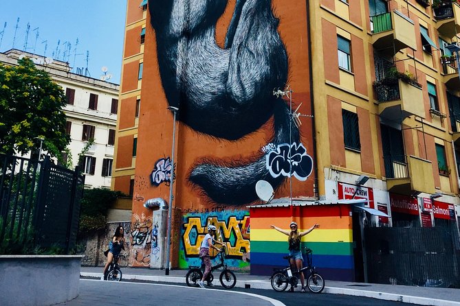 Hidden Rome: Small Group E-Bike Tour with Street Food Stops - How the guide shapes the experience