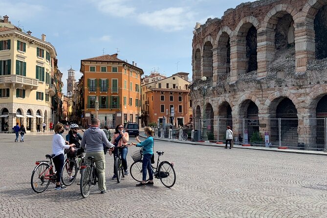 Highlights and hidden gems Verona Bike Tour - Crossing the Adige and climbing Castel San Pietro
