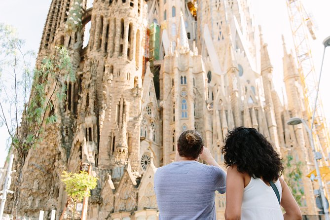 Highlights & Hidden Spots of Barcelona Bike Tour w/ Local Guide - Gothic Barcelona: the cathedral, Plaça del Rei, and Sant Jaume