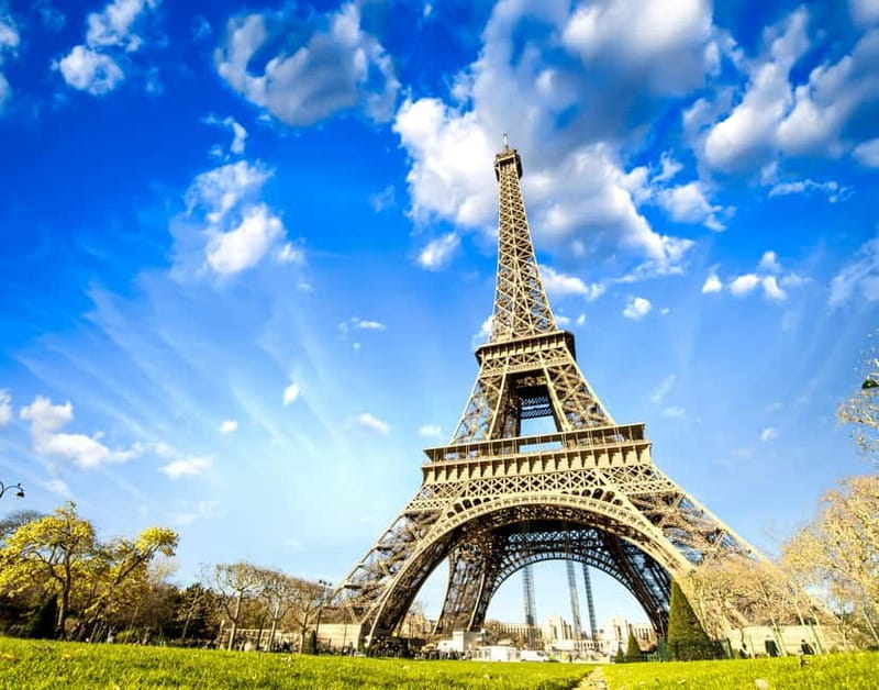 Highlights of Paris Bike Tour in English or Dutch - Place de la Concorde and the Louvre