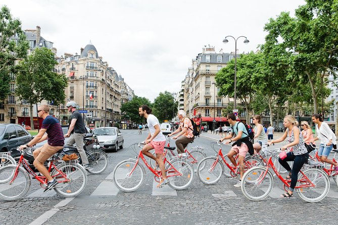 Highlights of Paris Bike Tour w/ a Local Guide (English or Dutch) - Why a bike is a smart way to see Paris
