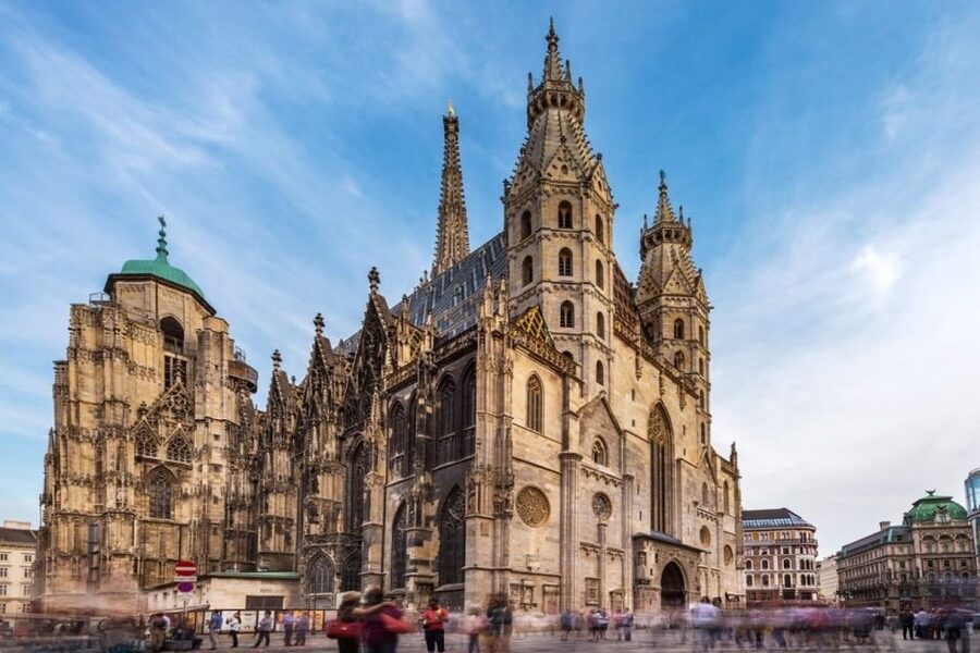 Highlights of Vienna: Private Bike Tour with Licensed Guide - Albertina and the Vienna State Opera