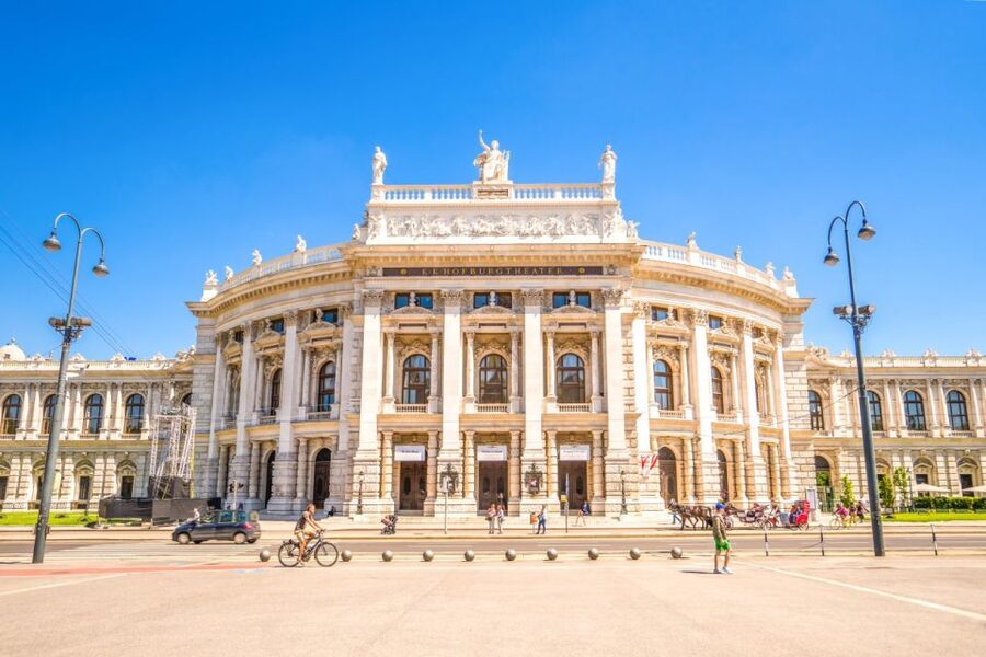 Highlights of Vienna: Private Bike Tour with Licensed Guide - What the four-hour route adds at Karlsplatz and Belvedere