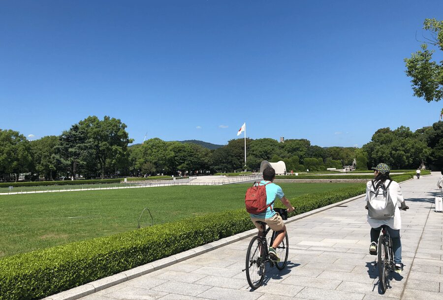 Hiroshima: Best of Hiroshima Guided Bike Tour - The guides shape the experience