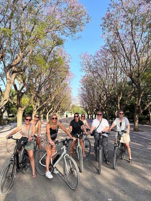 Historic Athens: Small Group Electric Bike Tour - Plaka by bicycle, with ancient Athens nearby