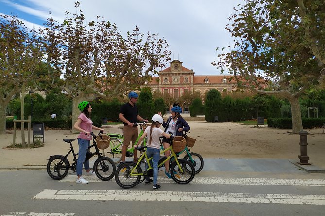 Historical Barcelona E-bike Guided Tour - Starting at the Arc de Triomf and Ciutadella Park