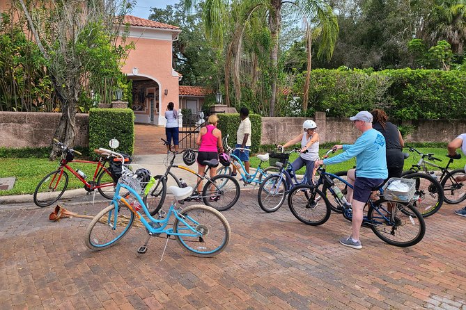 Historical Bicycle Tour of Dunedin - Downtown Dunedin: a short introduction to the town