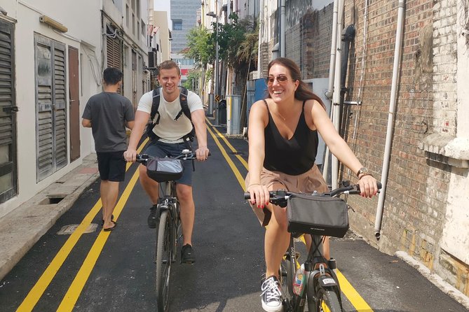 Historical Singapore Bike Tour on Full-Sized Bicycles - Kampong Glam and Haji Lane: Singapore’s Malay heart