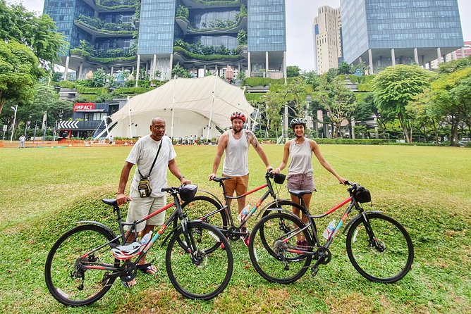 Historical Singapore Bike Tour on Full-Sized Bicycles - Singapore’s business district and Lau Pa Sat