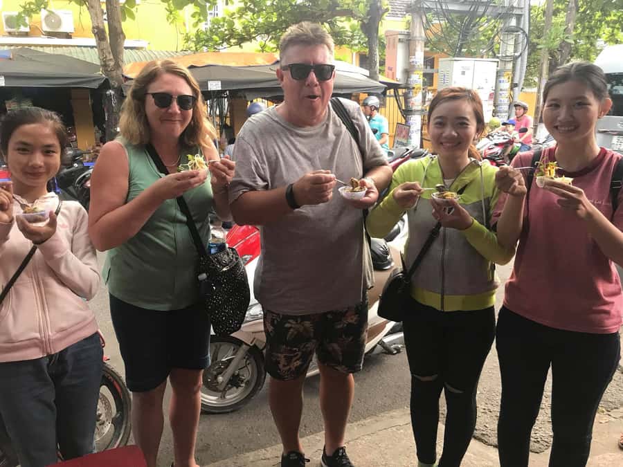 Hoi An: Bike Tour to Countryside and Food Tour - Tra Que Vegetable Village and the garden stop