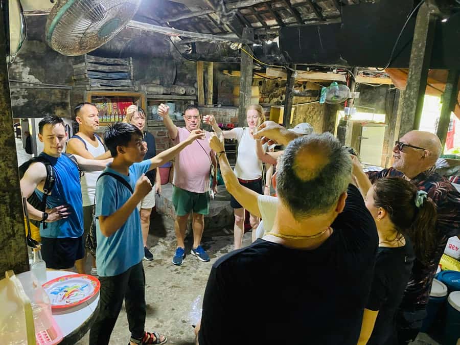 Hoi An Countryside Bike Tour- Tra Que Village & Basket Boat - Pedaling out from Hoi An