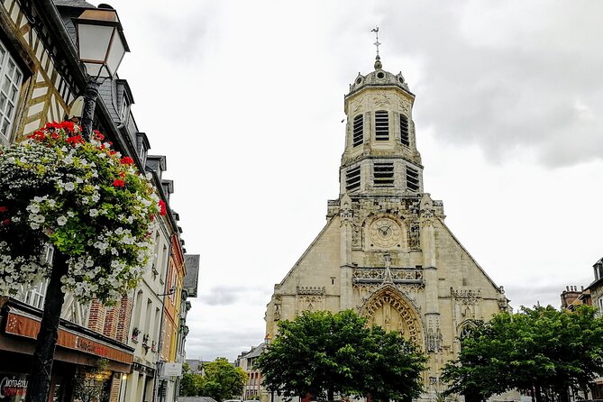 Honfleur's Landmarks & Gems E-Bike Tour - Vieux Phare and the return to town