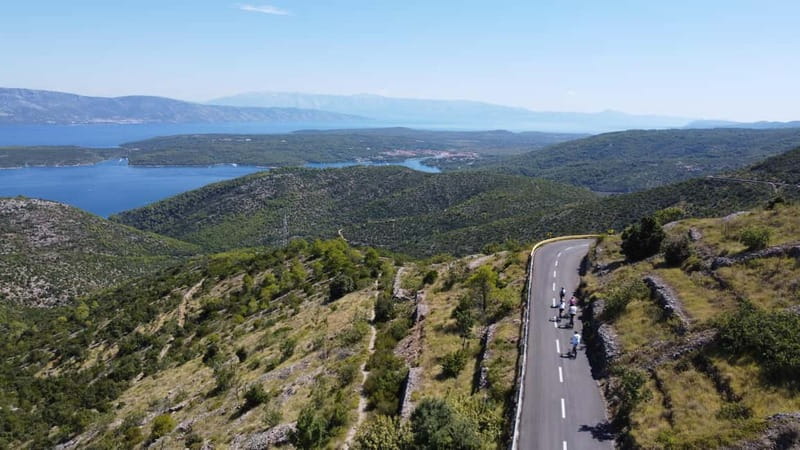 Hvar Island E-Bike Tour with Wine Tasting and Starters - Who should book this outing