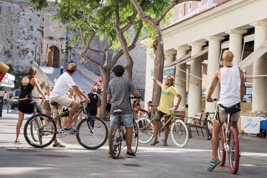 Ibiza Town Private Guided Sightseeing Tour by Bike - The two-hour city route: Parc de la Pau and Puig des Molins